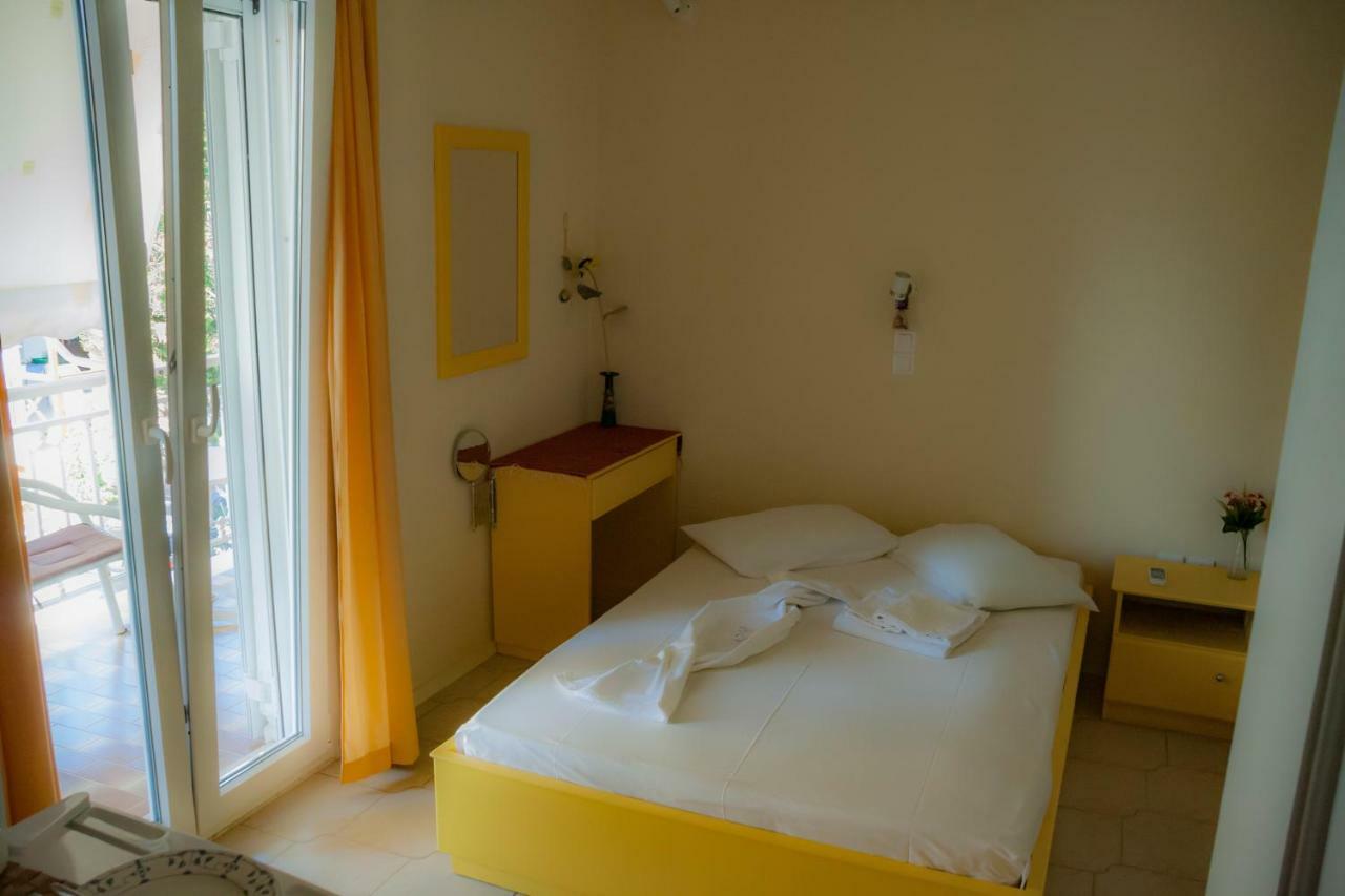 Spiti Hotel อิไรออน ภายนอก รูปภาพ